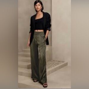 Banana Republic Factory Satin Pleated Wide Leg Pant